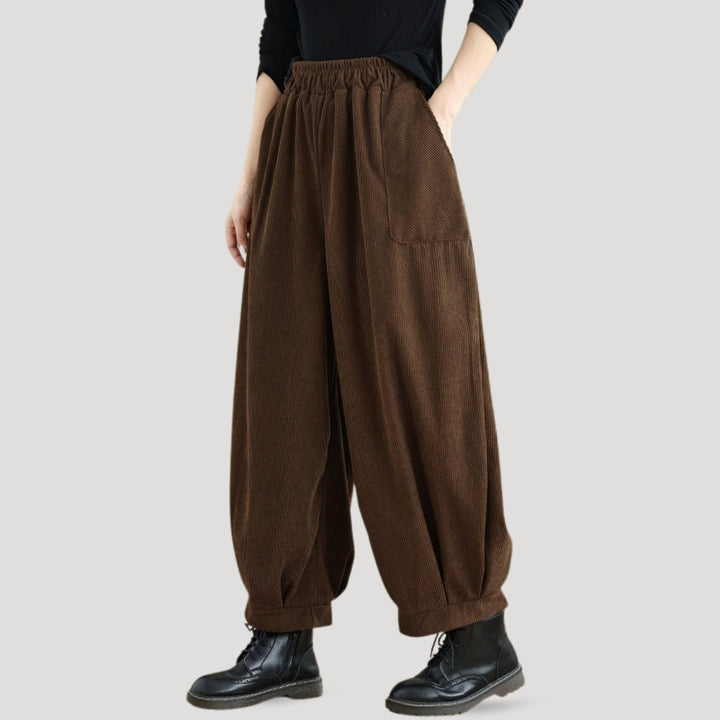 Pantaloni a gamba larga in velluto a coste da donna per uno stile senza sforzo