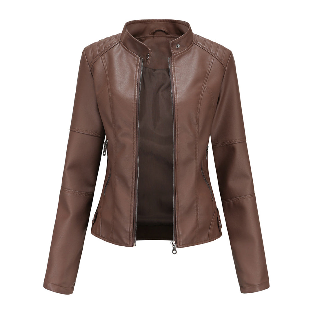 Chaqueta de cuero entallada para mujer