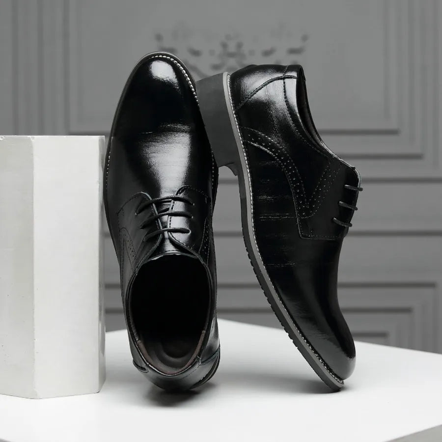Ανδρικά επίσημα παπούτσια brogue με διακοσμητικές διατρήσεις Roma