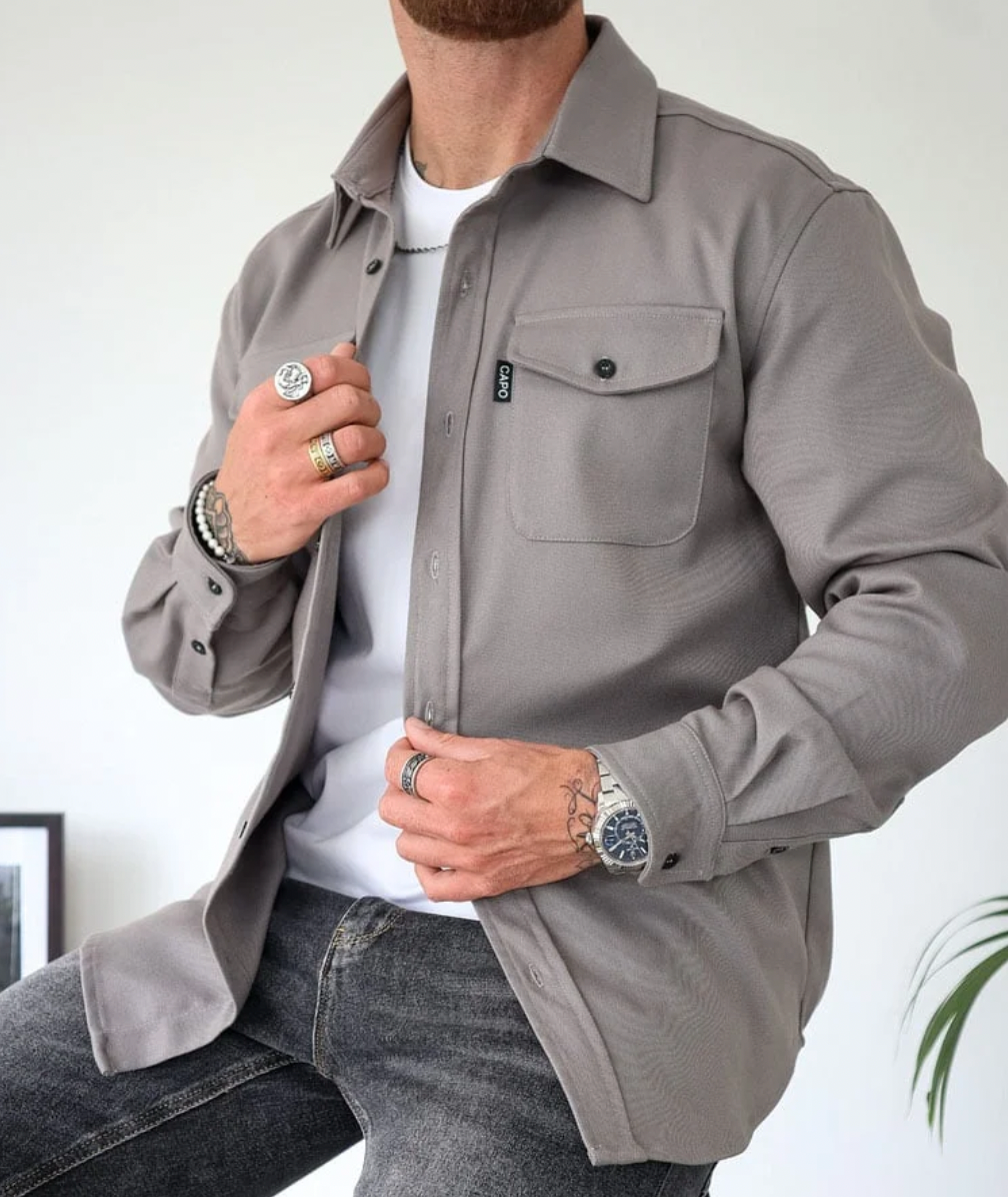 Sobrecamisa para hombre con cuello clásico