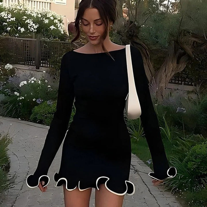 Vestido mini elegante con volantes y mangas largas
