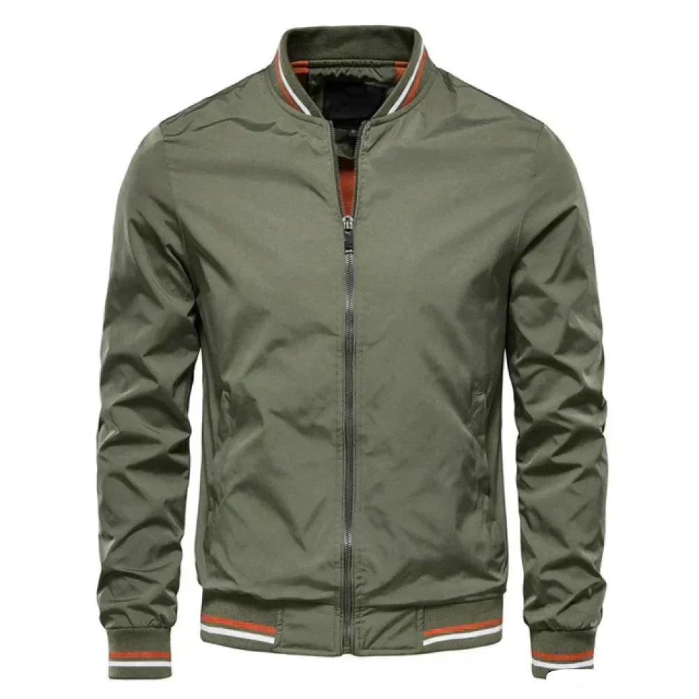 Chaqueta bomber ligera para hombre con estilo deportivo