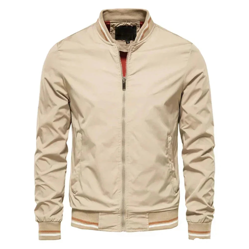 Chaqueta bomber ligera para hombre con estilo deportivo