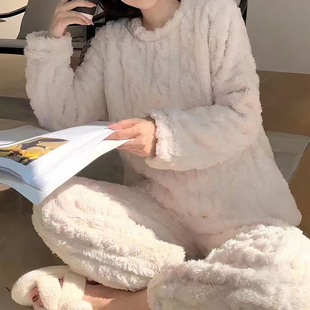 Conjunto de pijama suave y cálido de forro polar para mujer