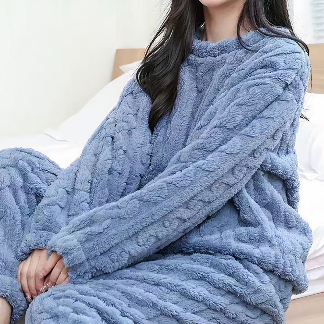 Conjunto de pijama suave y cálido de forro polar para mujer