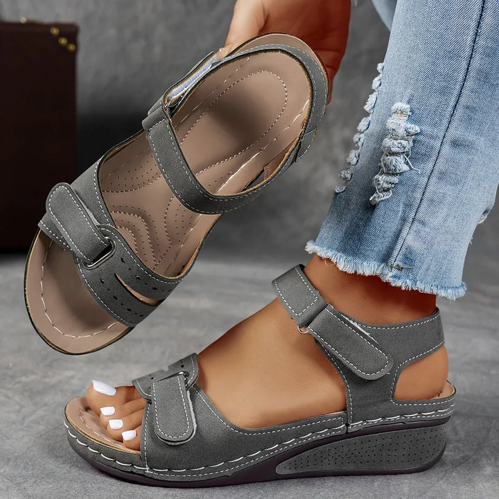 Candice - Women's Cushioned Strap Sandal