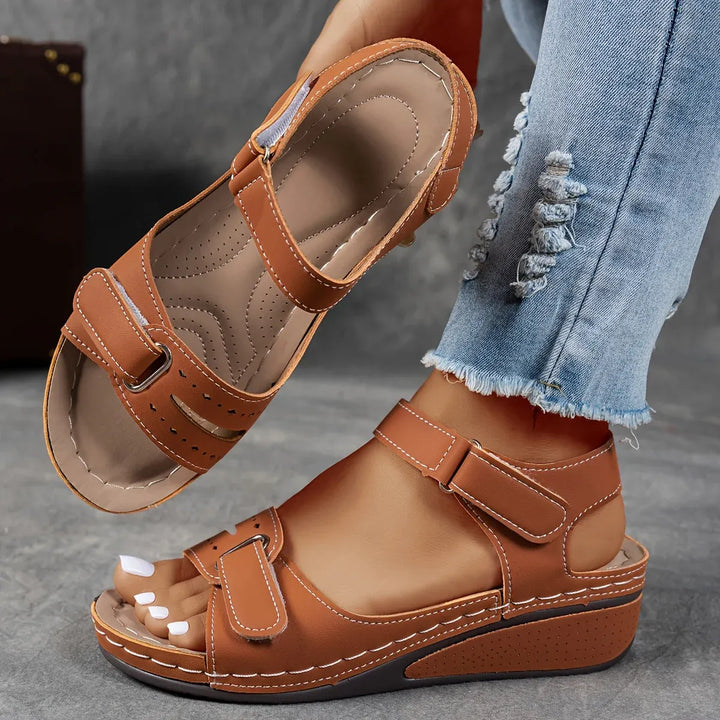 Candice - Women's Cushioned Strap Sandal