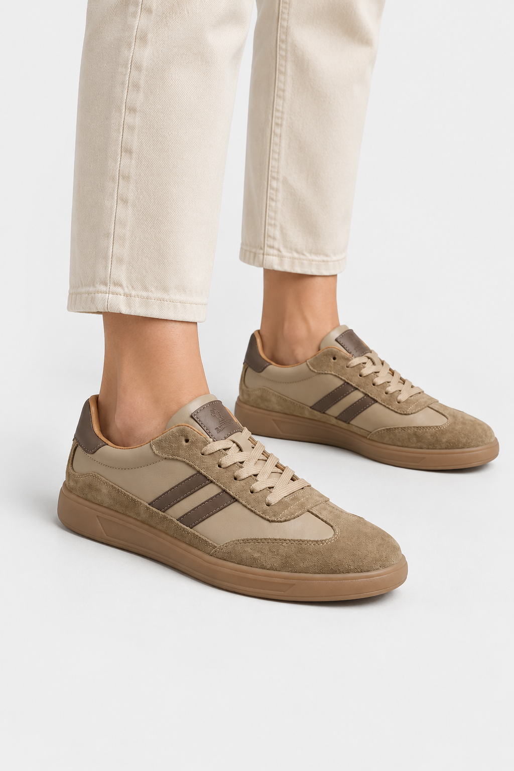 Men's Retro Striped Suede Trainers with Contrast Panels - photo 4