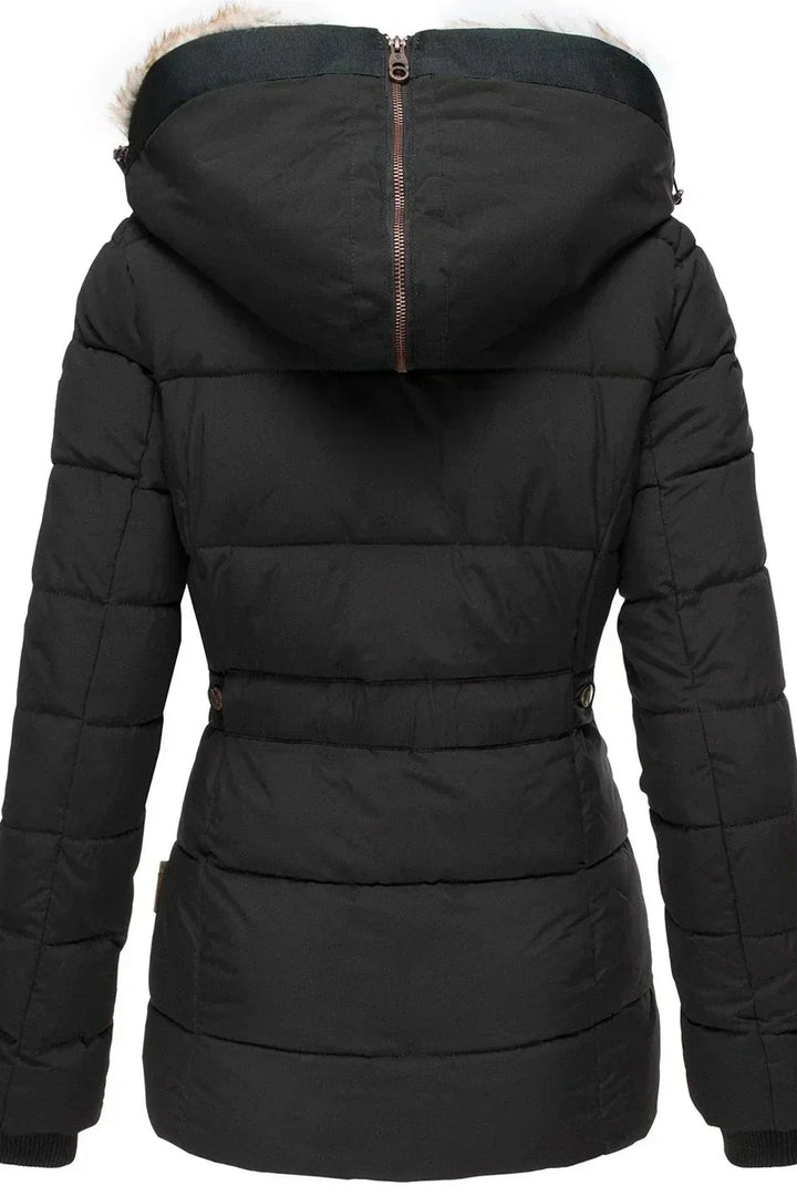Cassie - Abrigo acolchado de corte slim para mujer con capucha